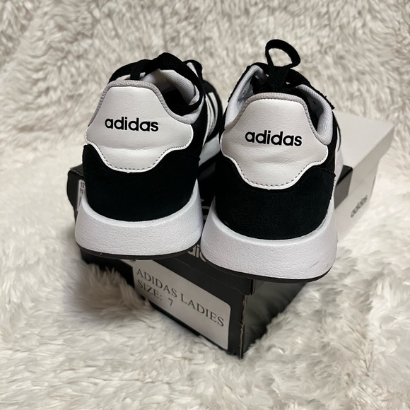 Adidas women’s run 60s 2.0 size 7 shoes - Picture 9 of 10